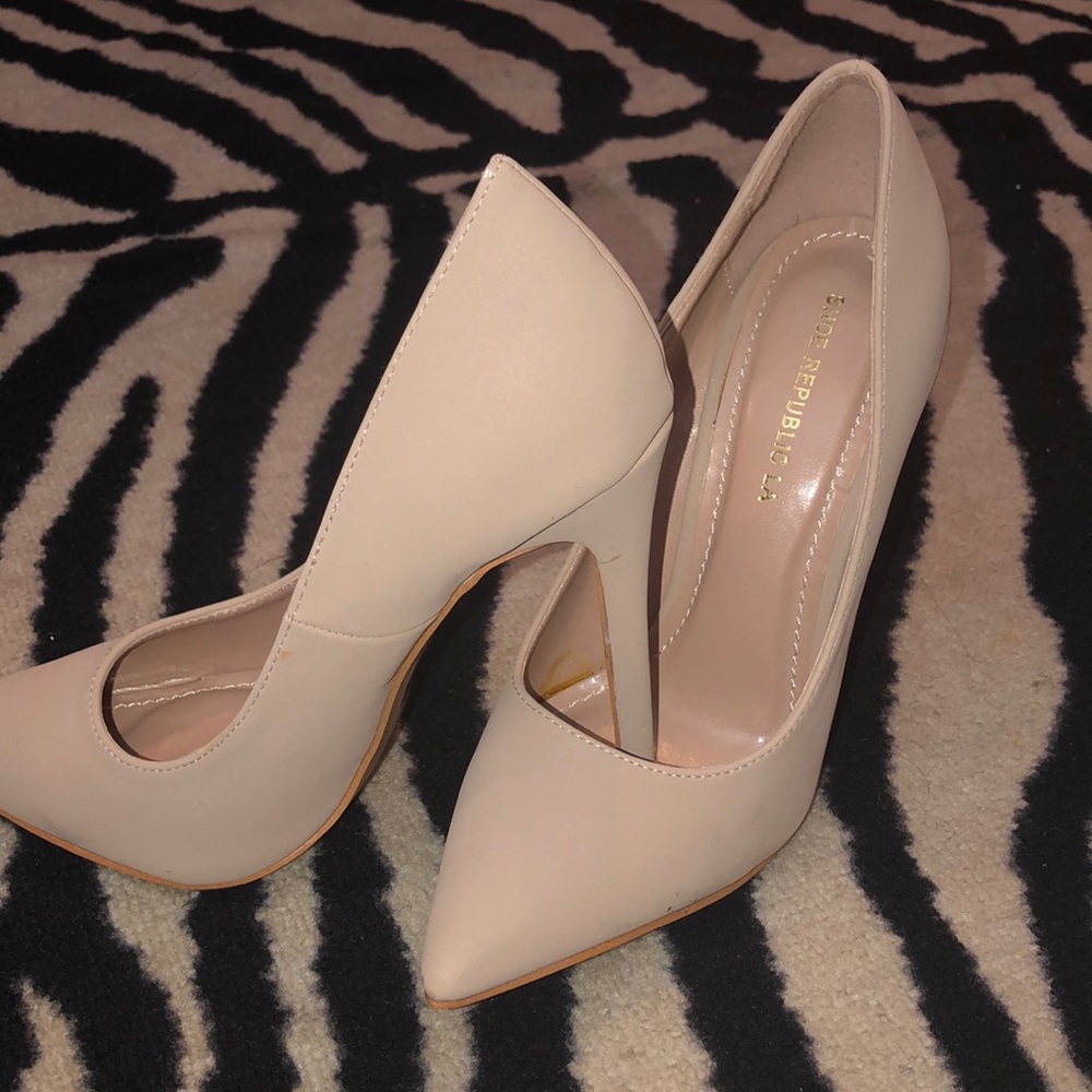 Classy And Chic - image 1